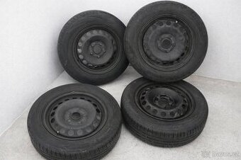 Prodám 4 ks plechových kol Volkswagen – letní pneumatiky