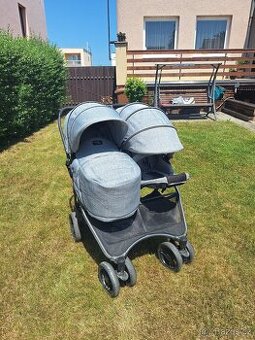 Kočárek pro dvojčata Valco snap ultra duo