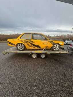 E30 coupe doklady