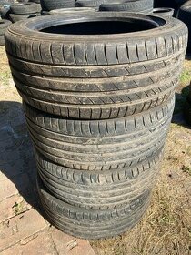 Č.24 Kumho 235/45 R17 97Y letní 4ks