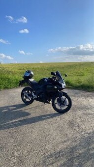 Honda cbr125r