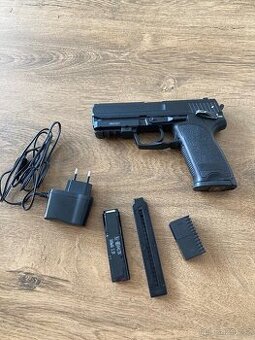 Airsoftová electrická pistole