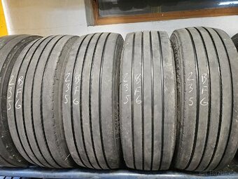 Nákladní vlekové pneu 235/75R17,5 - 1