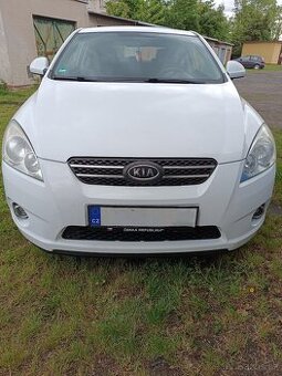 Prodám Kia Cee'd 1,6 benzín 93kW