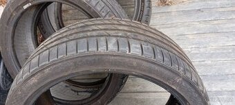 Kumho 245/35 r20