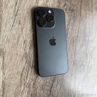 iPhone 15 Pro 128GB, černý, eSIM (12 měsíců záruka)