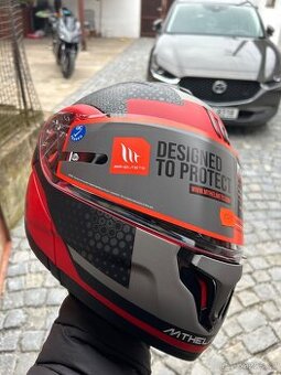 Integrální helma MT helmet velikost S