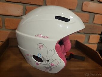 DĚTSKÁ LYŽAŘSKÁ HELMA ARCORE vel.S 54-58cm