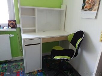 IKEA stůl Micke s nástavcem a dětská židle