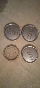 Prodám originál poklice na ALU kola AUDI