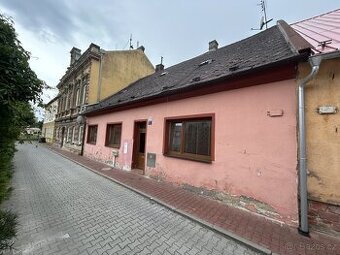 Prodej řadového rodinného domu se zahrádkou a garáží, Svitav