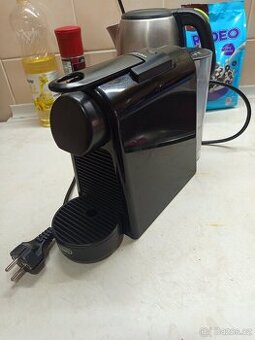 Kávovar Nespresso De'Longhi Essenza
