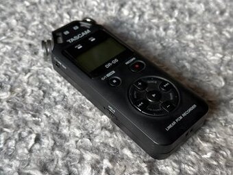 Rekordér Tascam DR-05