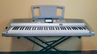 Klávesy Yamaha DGX-305 (piano) - další sleva