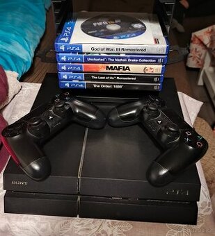 PlayStation 4