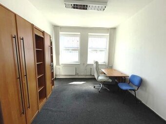 Pronájem kanceláře 13,5 m² – Olomouc, Holice