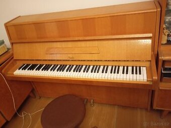pěkné pianino Rösler, málo hrané, Plzeň