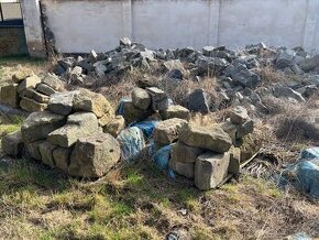 Prodám kameny, pískovec, pískovec a další