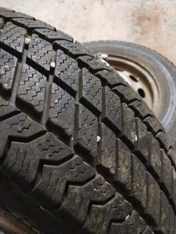 Prodám dva disky i s pneumatikami