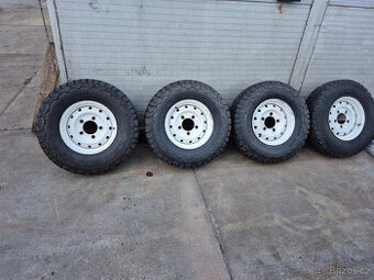 LAND ROVER DEFENDER – KOMPLETNÍ KOLA WOLF