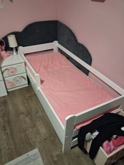 Dětská postel