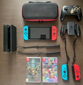 Nintendo Switch + hry a příslušenství
