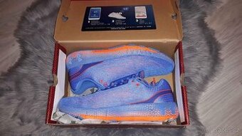 Under Armour 44,5 EUR nové, nepoužité s BLUETOOTH