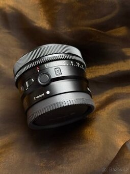 Sony FE 24mm f/2.8 G