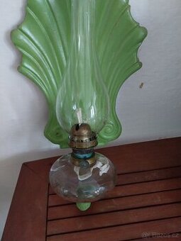 Stará Petrolejová Lampa Starožitnost 1400kč