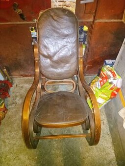 Houpací kožené křeslo