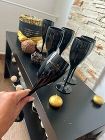 Moet Slenice -černé sektovky