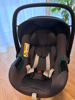 Britax romer baby safe 3 i-size