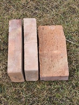 Staré nepoužité cihly