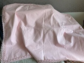 Krásný přehoz, nebo ubrus