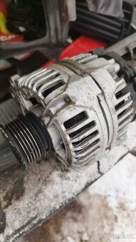 Škoda octavia 1 Alternátor 1.6 74kw