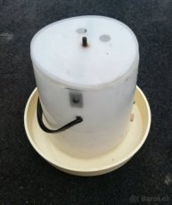 spádové samokrmítko pro drůbež