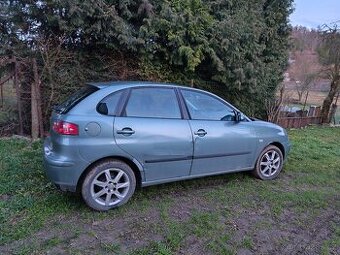 SEAT Ibiza 1.4 55 kW – nízký nájezd, pojízdné