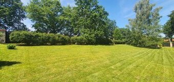 Hledáme brigádníka/brigádnici na zahrady