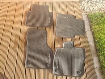 Prodám gumove koberečky do Škoda superb 4