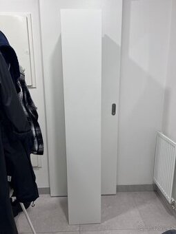 Skrin IKEA bila