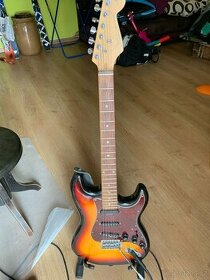 Prodám kopii Fender stratocaster - 1