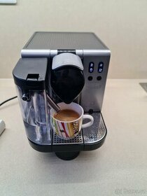 Kávovar Nespresso DeLonghi Lattissima EN 680.M - 1