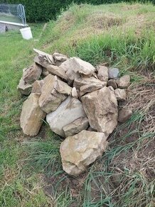 Stavební kamenn - kámen do skalky