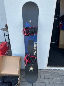 Snowboard a boty