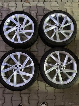 Alu kola Škoda 5X100 ZIMNÍ PNEU 205/45 R18