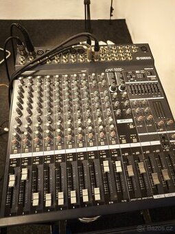 Powermix yamaha 2×500W