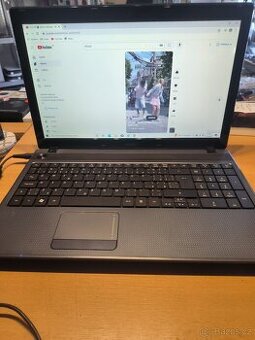 Acer Aspire 5733