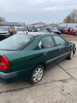 Mitsubishi Carisma 2.0 DiD 2003