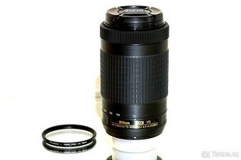 Nikon AF-P DX 70-300mm G VR + UV filtr TOP STAV - 1