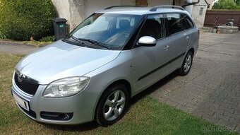 Škoda Fabia 1,4 16v 63kw combi Elegance v pěkném stavu.